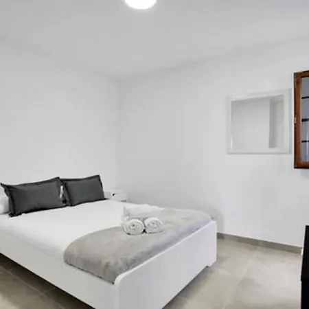 Apartman Impeccable 3-bedroom El Unicornio Paula Candelaria