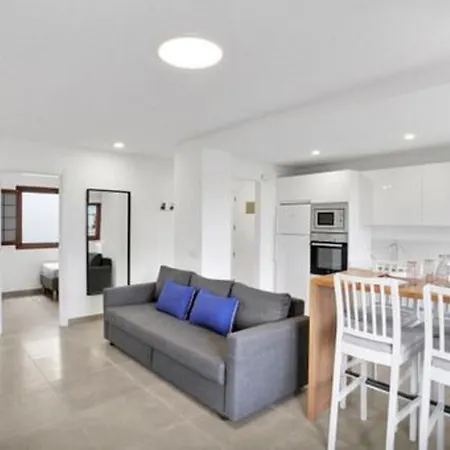 Impeccable 3-bedroom El Unicornio Paula Apartman
